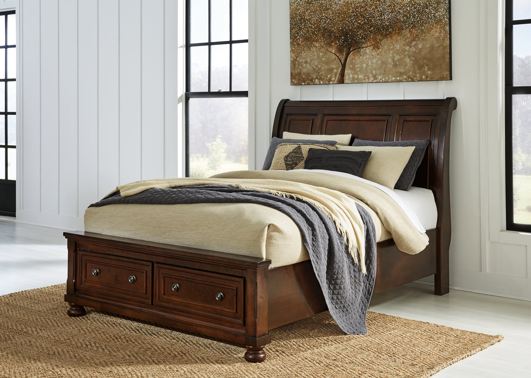 Porter bed hardware detail