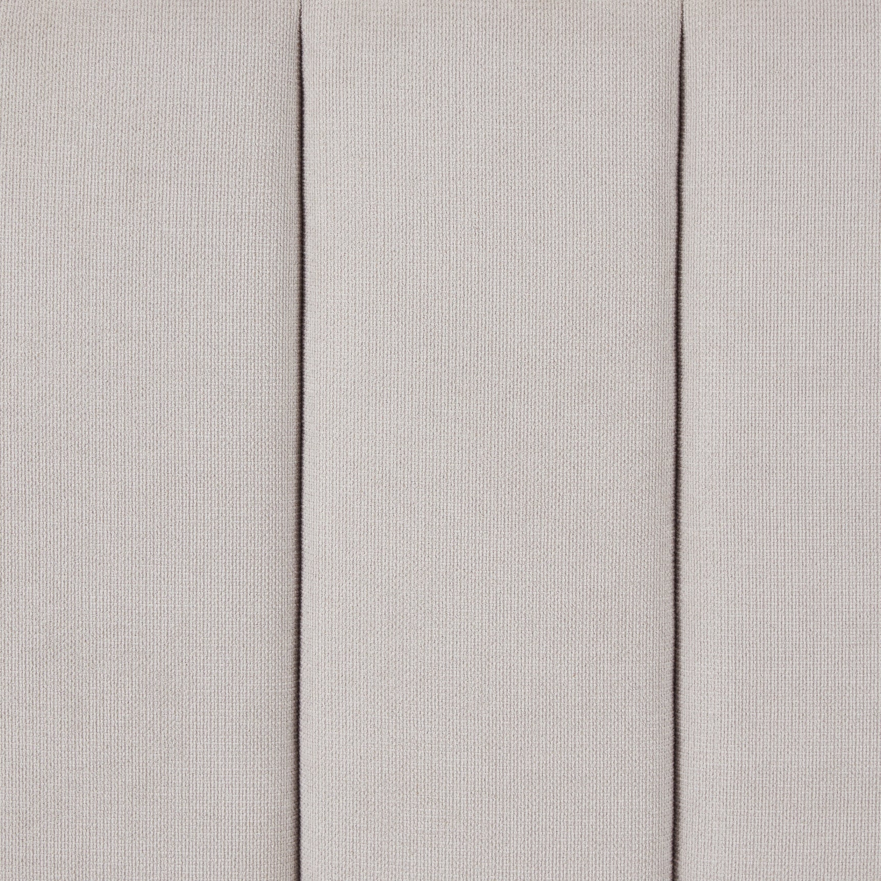Freslowe White Queen Upholstered Bed