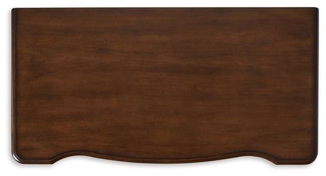 Top surface view of Lavinton chest