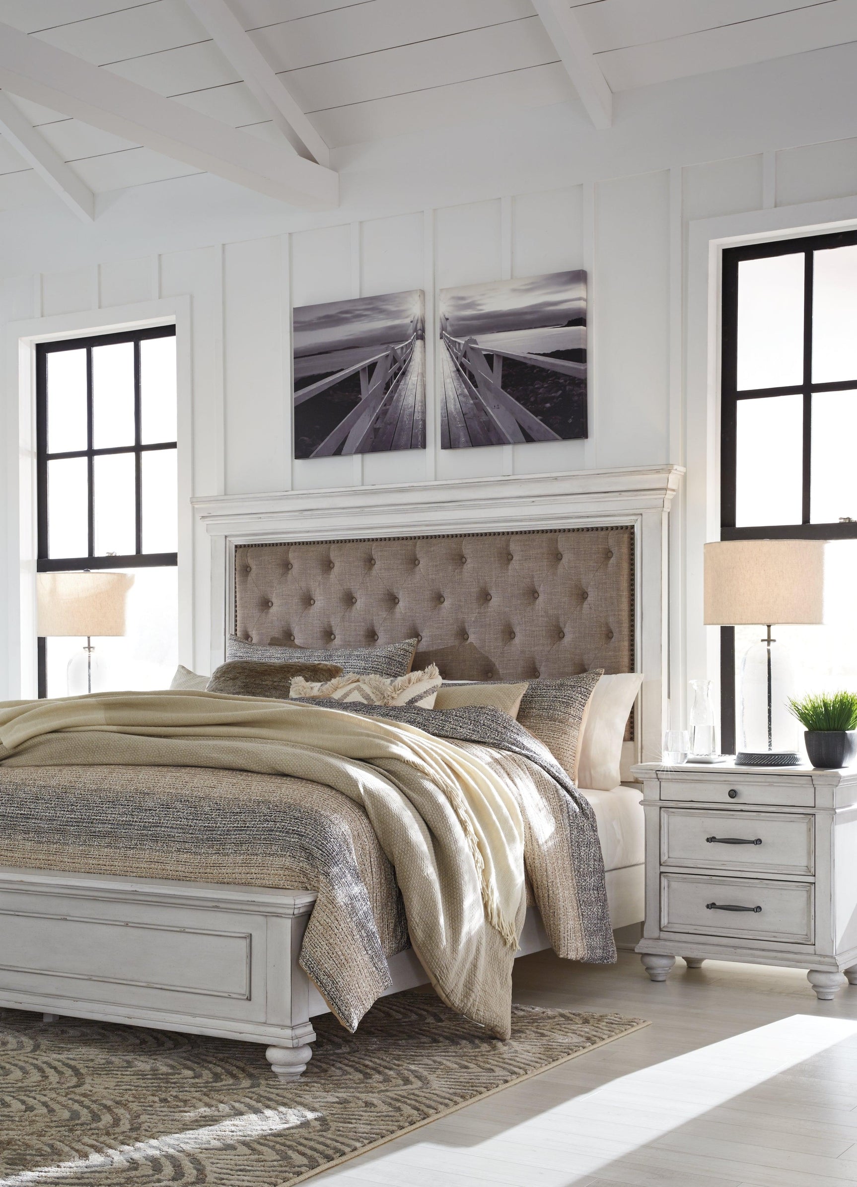 Kanwyn Whitewash King Upholstered Panel Bed Finish Detail