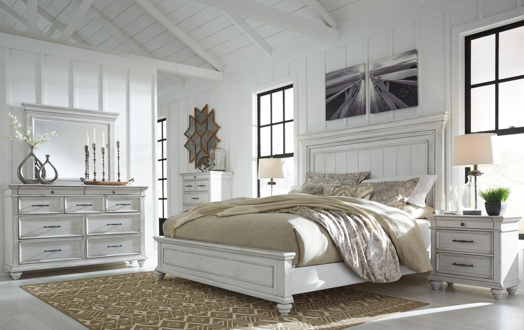 Kanwyn Whitewash Queen Panel Bed corner joint detail