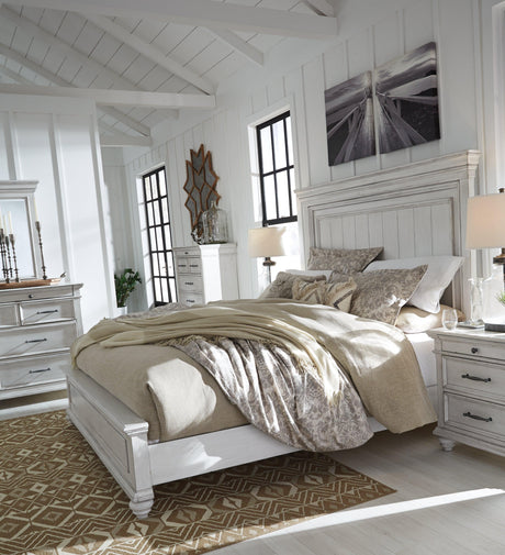Kanwyn Whitewash Queen Panel Bed finish sample