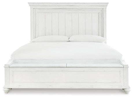 Kanwyn Whitewash Queen Panel Bed with bench footboard detail