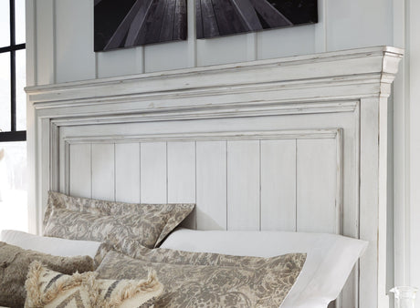 Kanwyn Whitewash Queen Panel Bed wood finish detail
