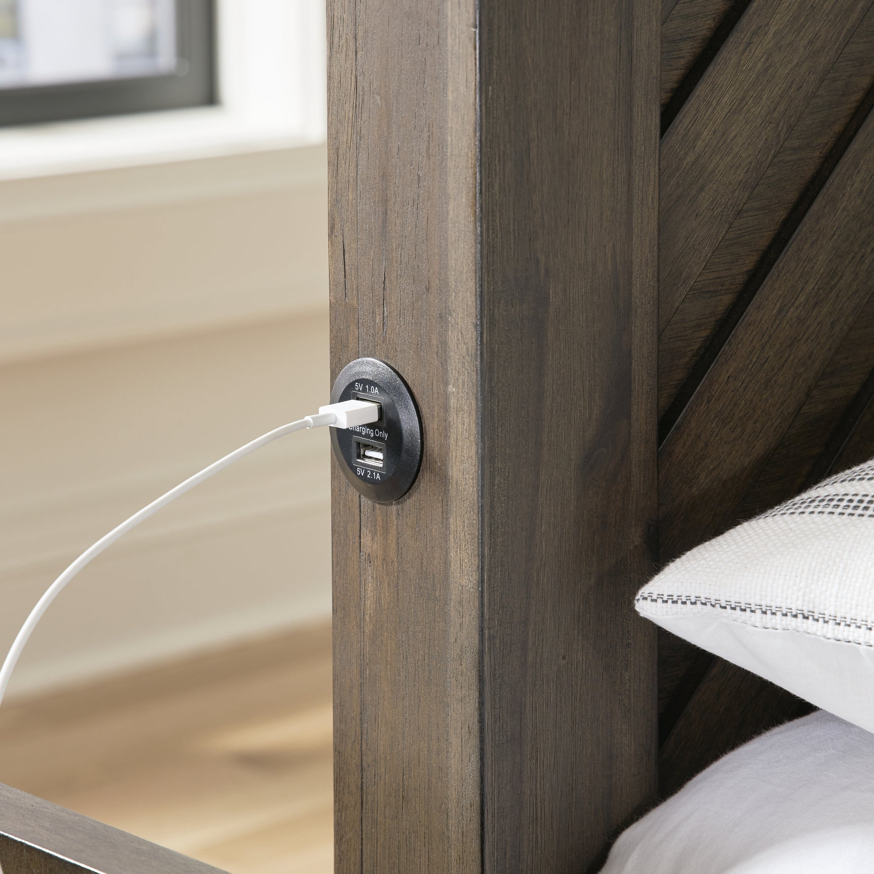 Footboard detail