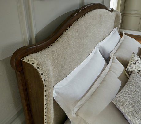 Detail of cushioned bench footboard