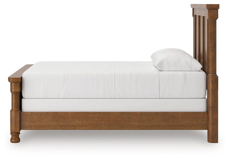Detail of bed finish and wood texture on Rowlenstown Bed