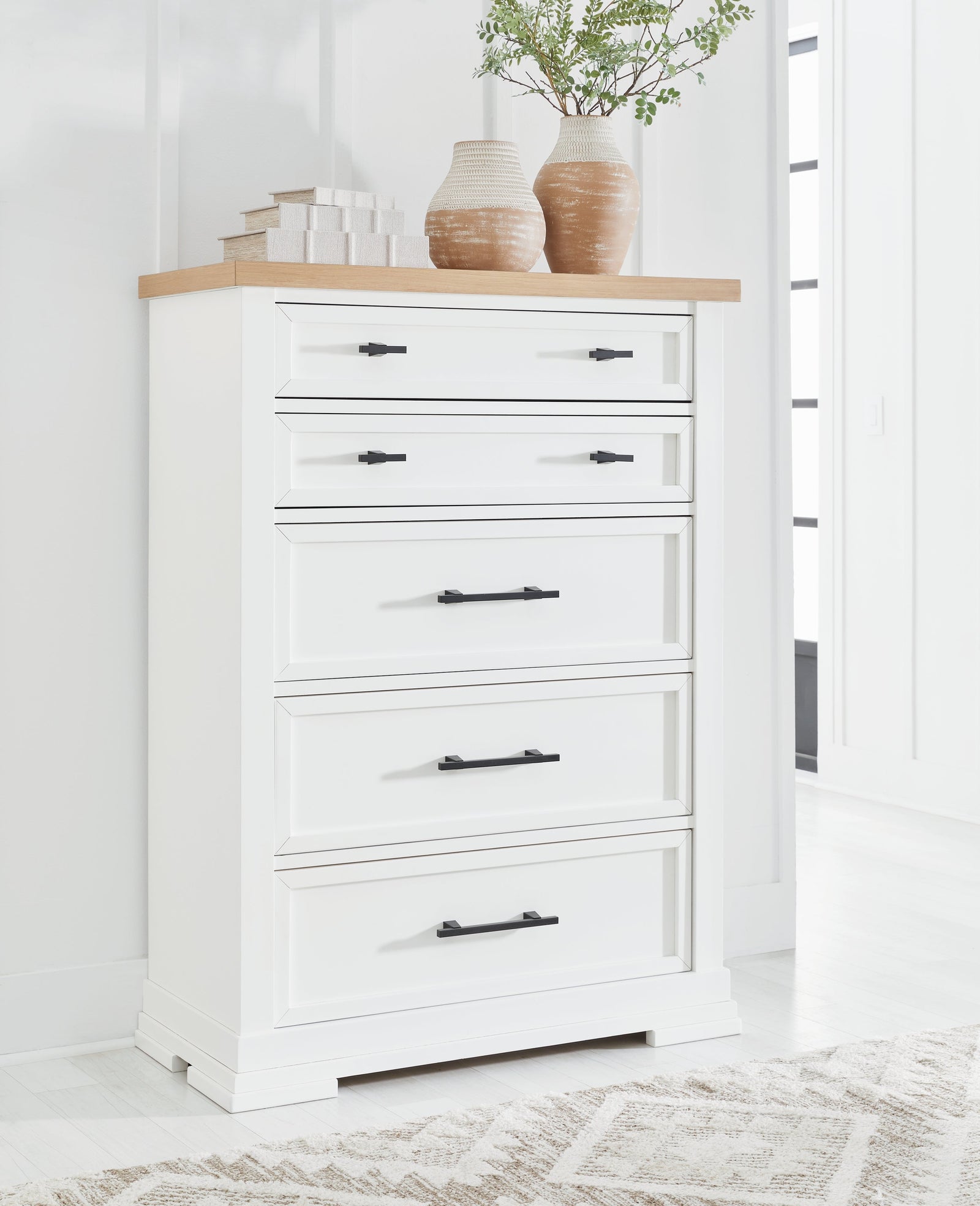 Ashbryn White Natural Chest Of Drawers