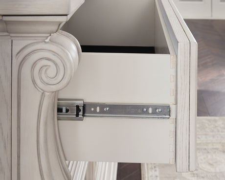 Drawer glide detail on Bruchandi dresser