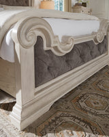 Antique white finish detail
