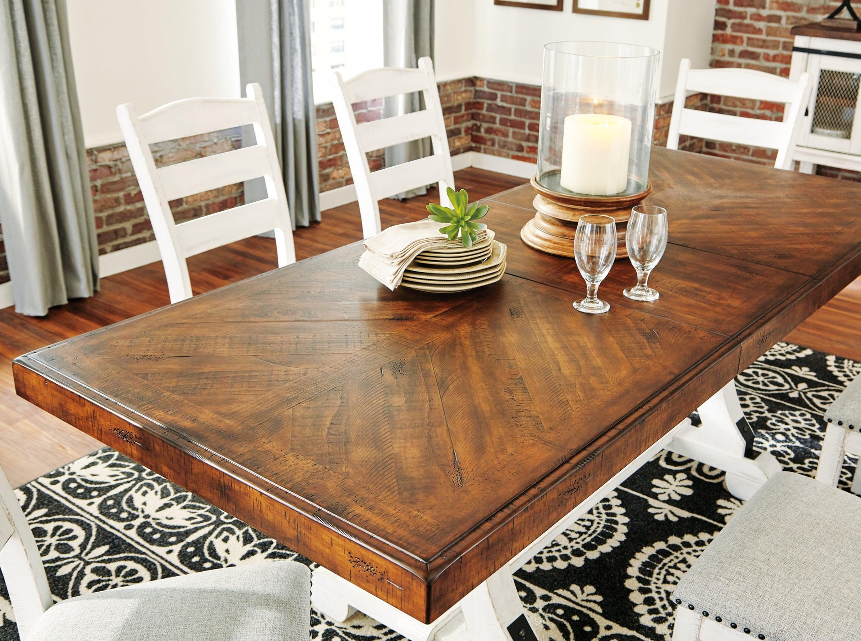 Close-up of Valebeck Dining Table Bookmatched Inlay Veneer Top