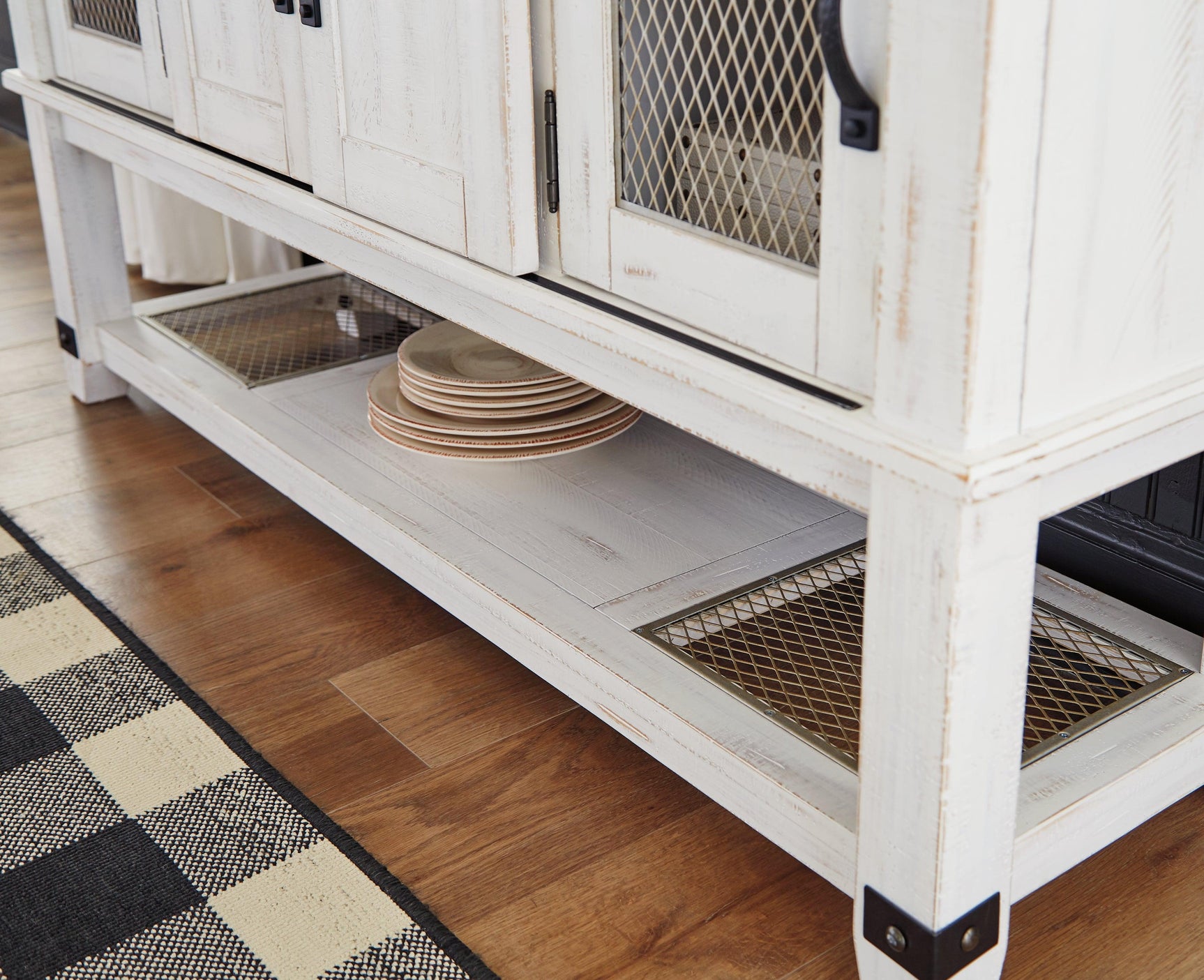 Top view detail of Valebeck dining server wood grain finish