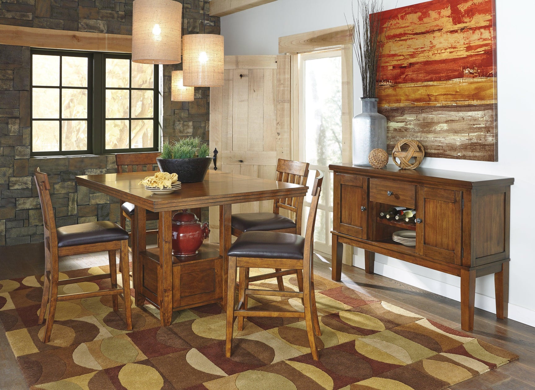 Casual dining styling with Ralene table