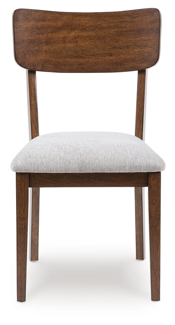 Head-on view of Tameride chair with gray cushion
