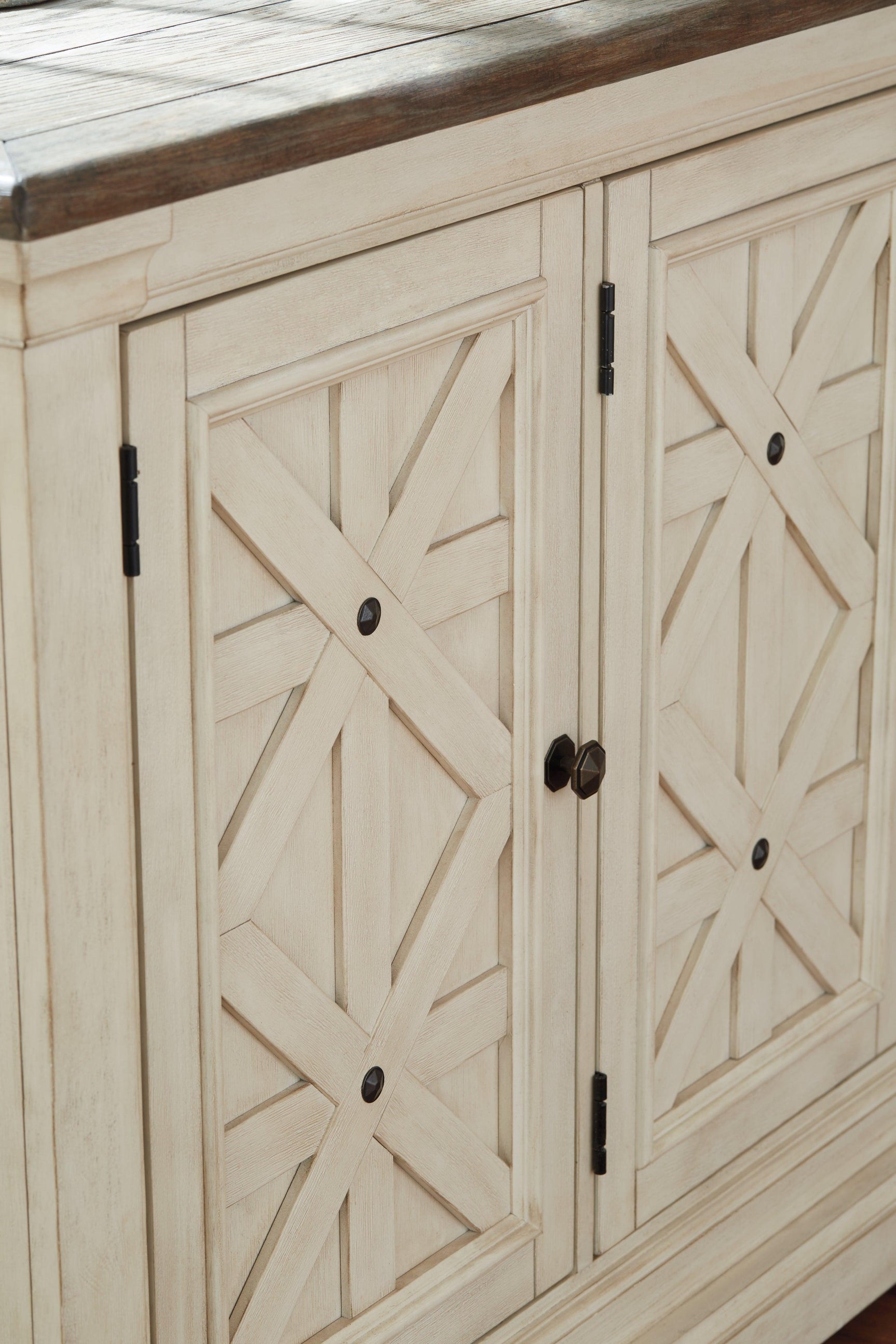Bolanburg Server door detail showing latticed design