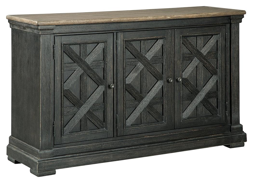 Front view of Tyler Creek Dining Server with lattice door details