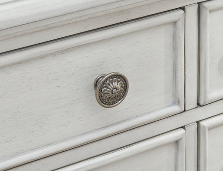 Montelaine Dining Server knob hardware detail