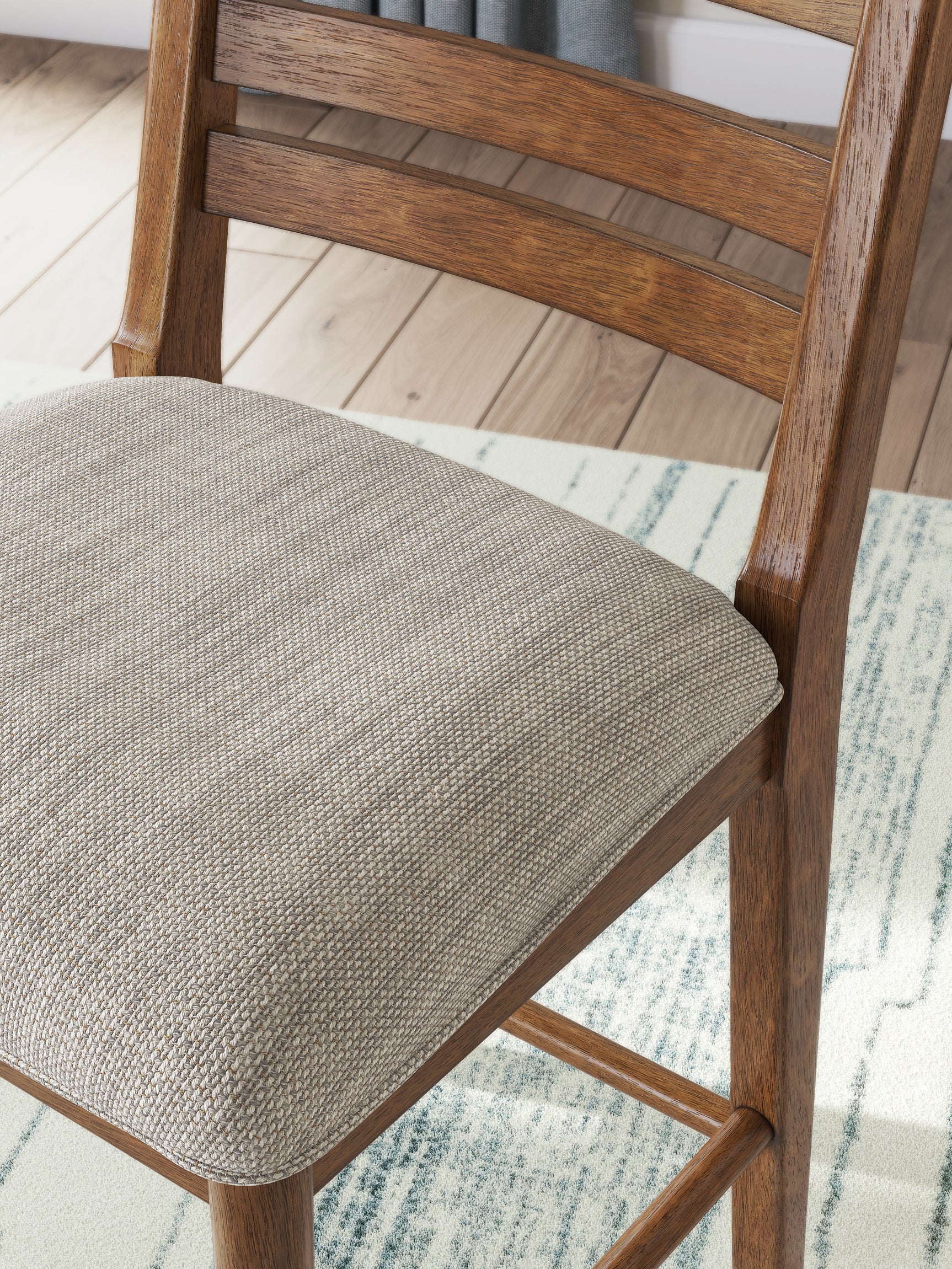 Table corner and leg detail