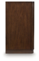Dilenno dining server side profile view