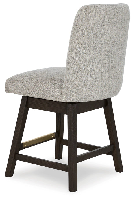 Metal footrest bronze tone detail