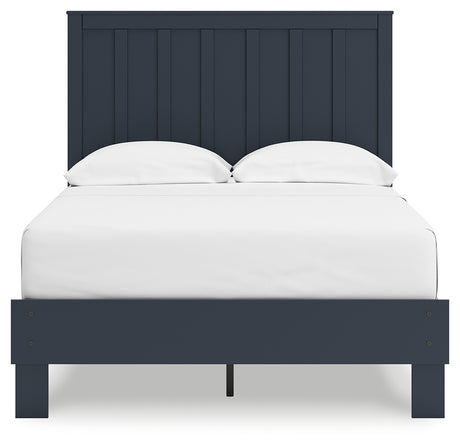 Simmenfort Full Platform Bed back view