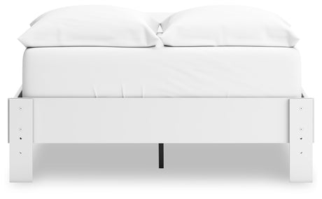 Hallityn Full White Platform Bed - left side profile