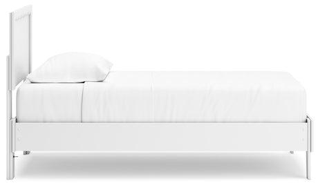 Close-up of scalloped headboard detail