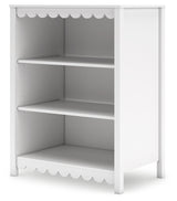 Hallityn Bookcase detailed view of scalloped edge