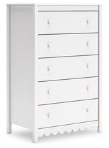 Side angle of Hallityn White Chest of Drawers