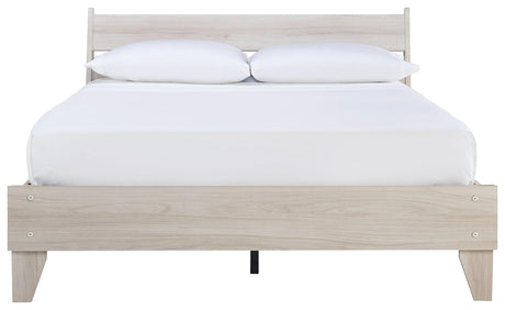 Socalle Natural Oak Queen Panel Platform Bed front-on view