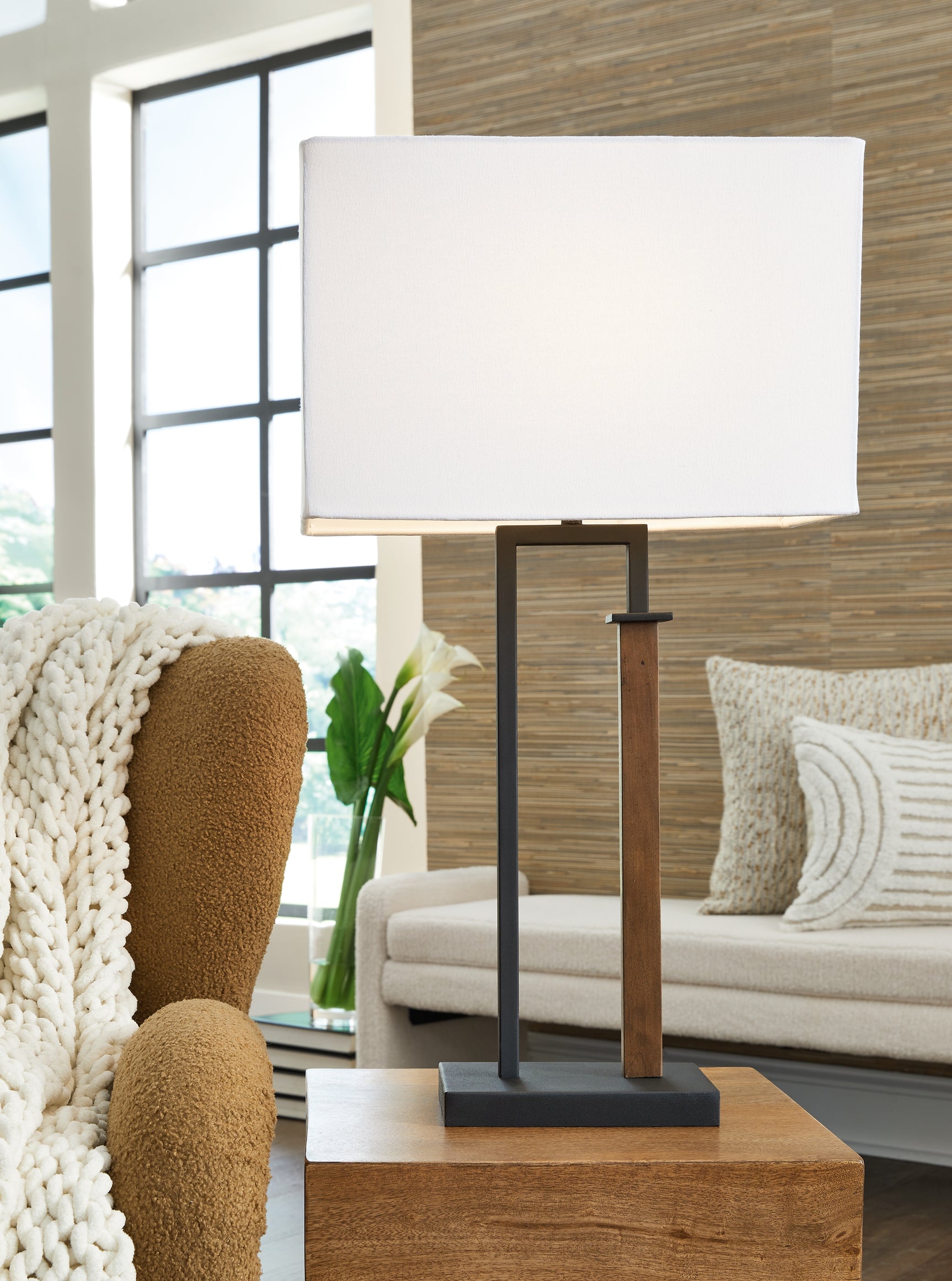 Voslen Black Brown Table Lamp (Set of 2)