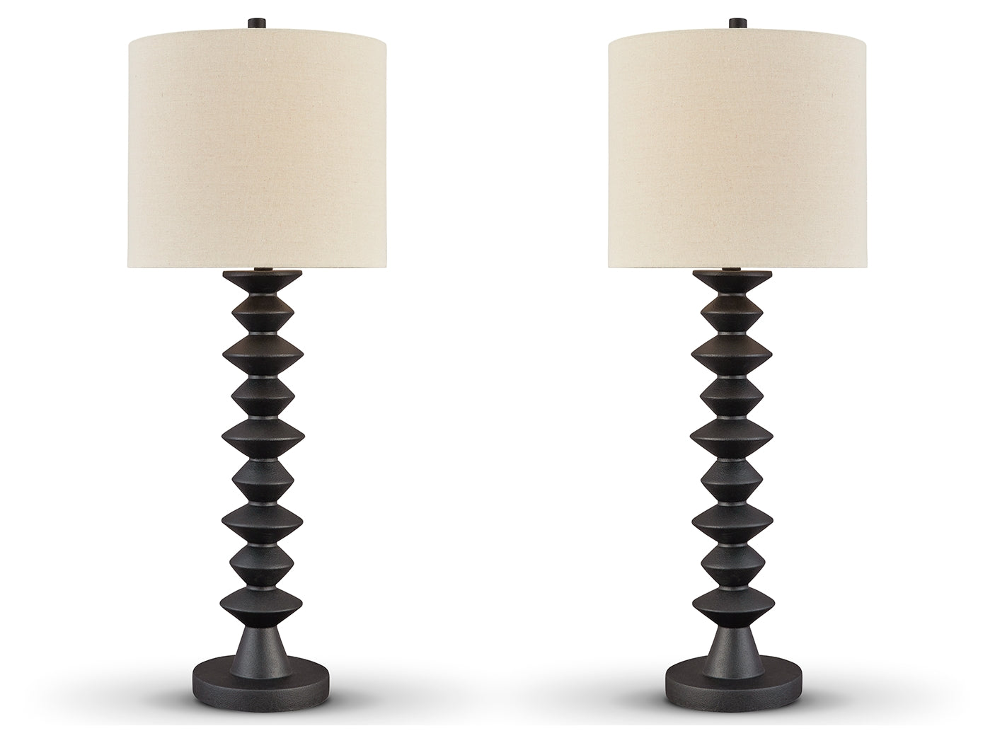 Side view of Luanndon black table lamp with shade