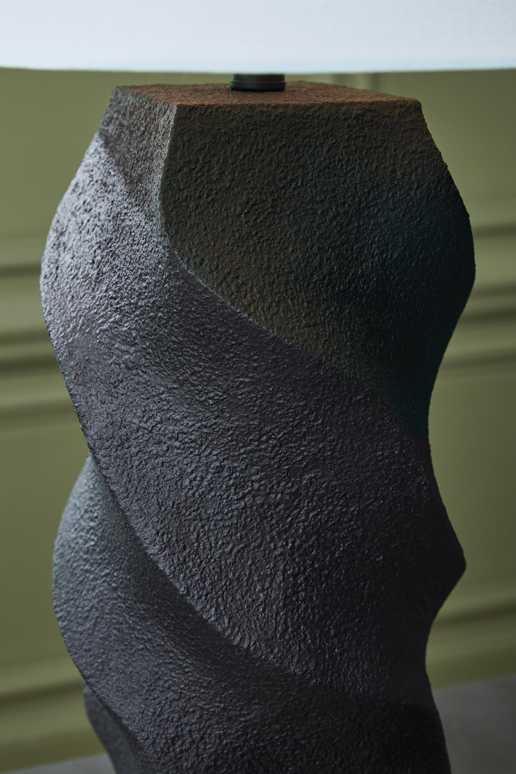 Close-up of Amillion lamp base texture