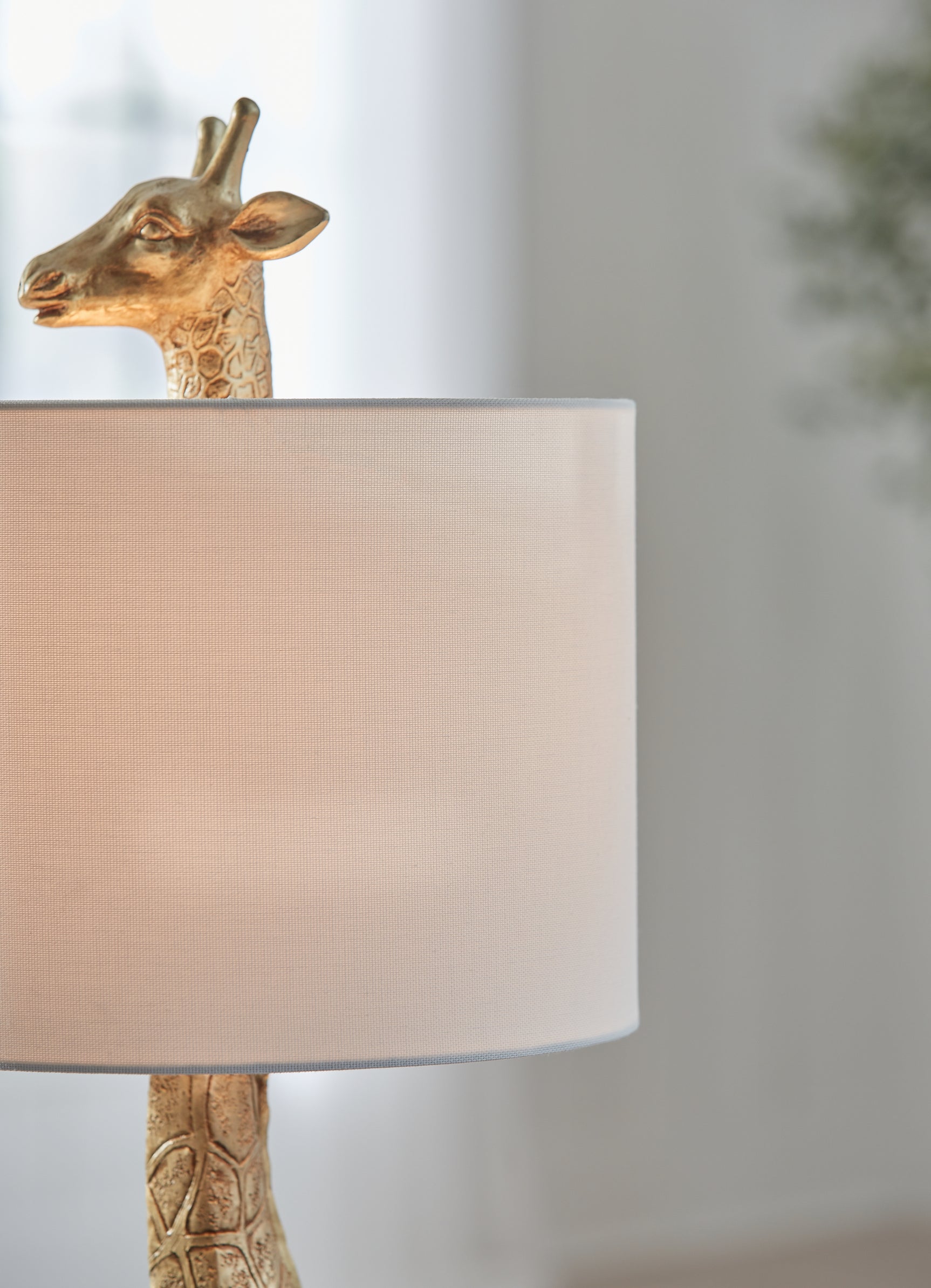 Side angle of Ferrison giraffe base and shade