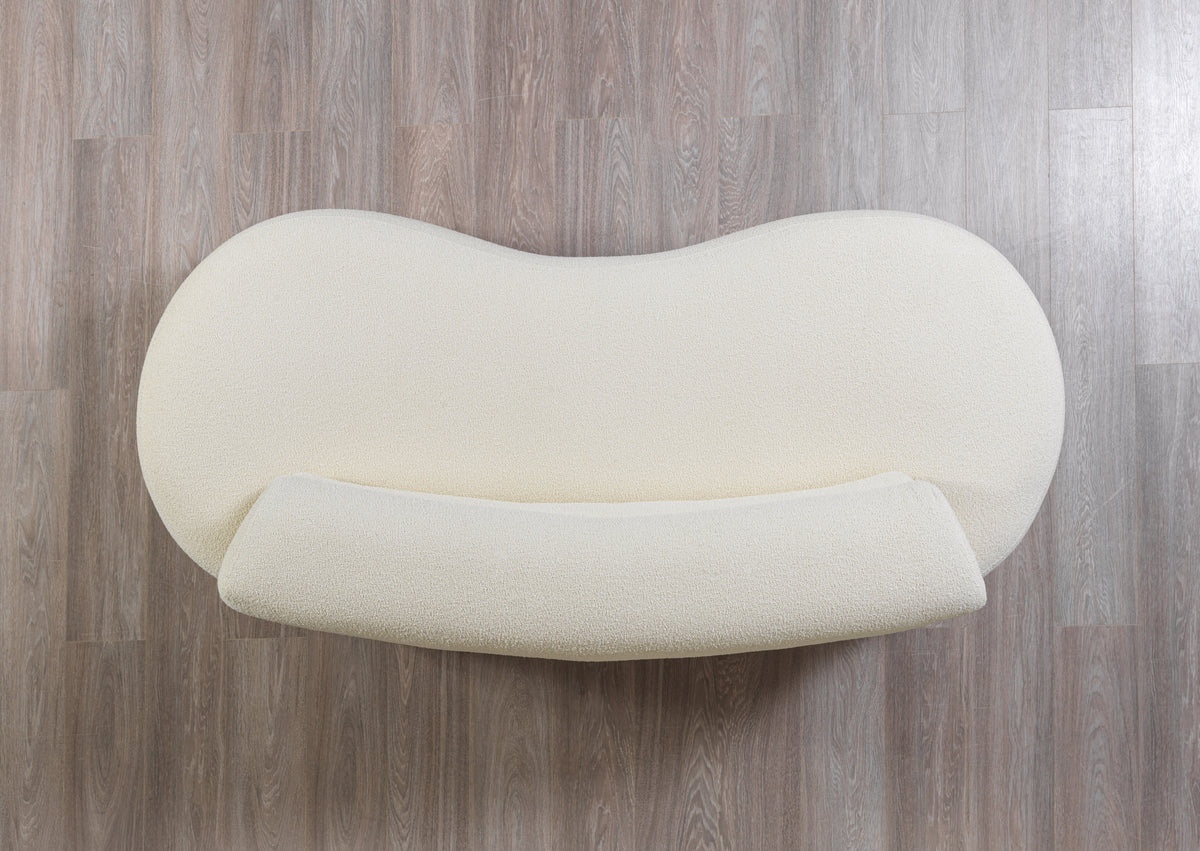 Hornbeam wood legs of Larissa loveseat close-up