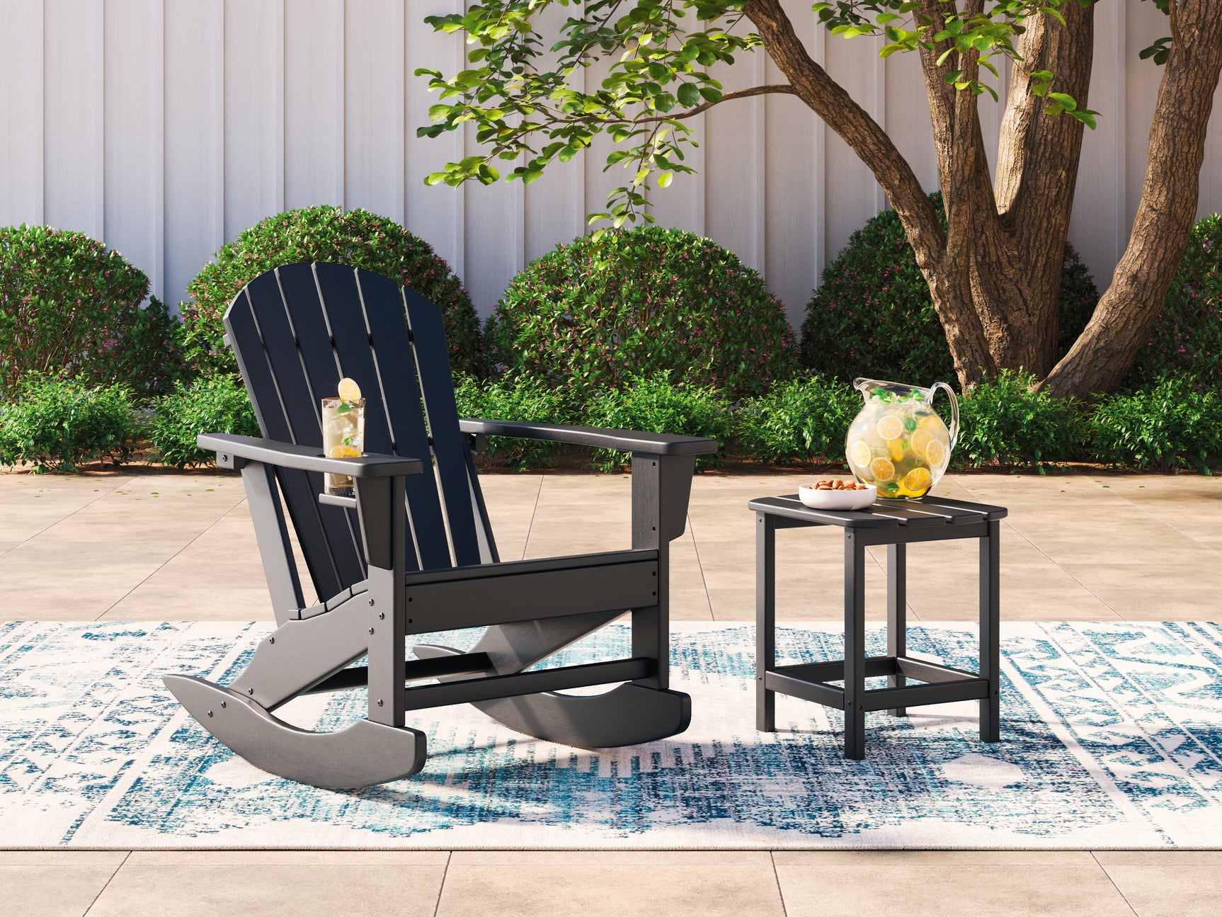 Sundown Black Treasure Outdoor Chair with End Table