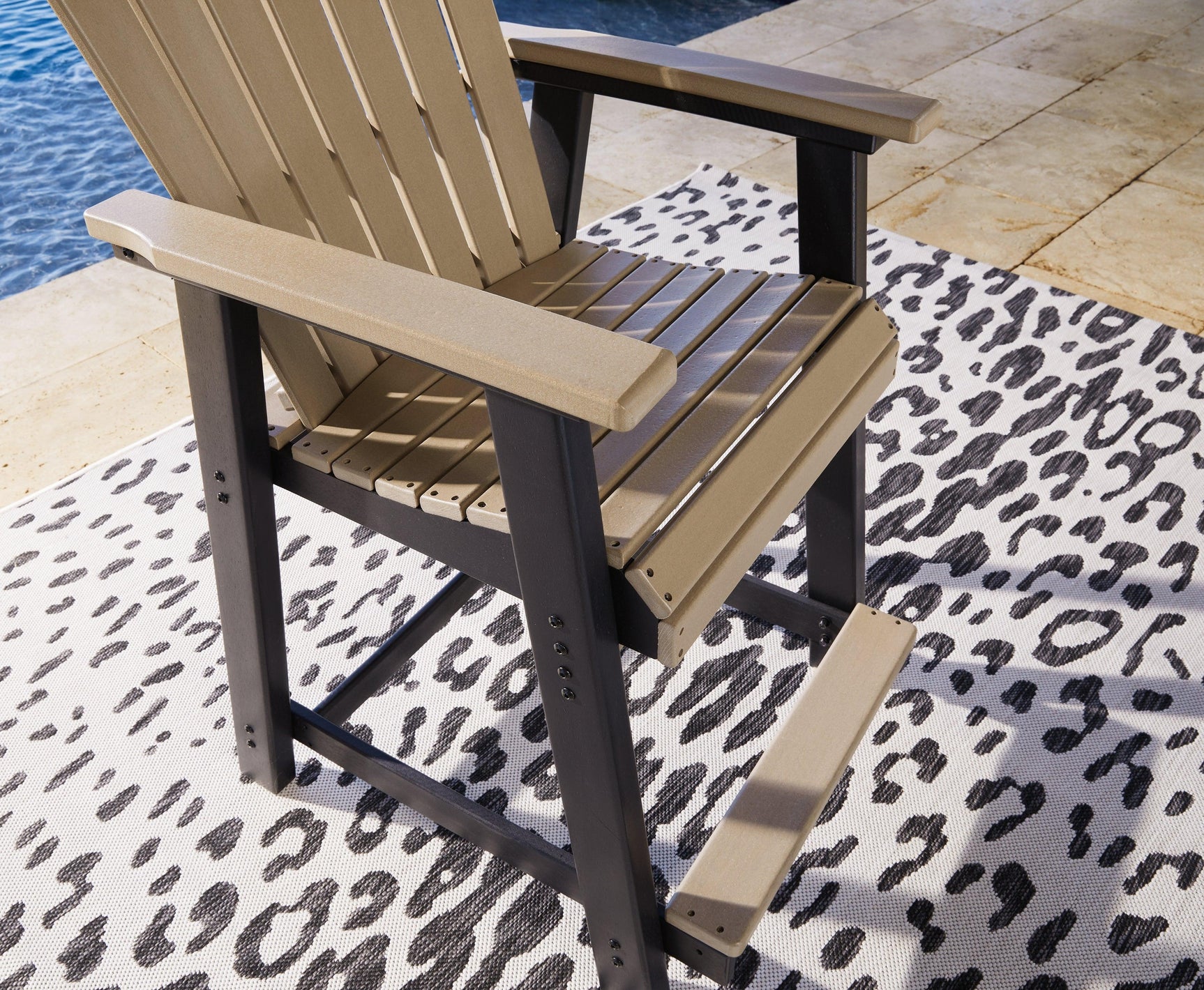 Fairen Trail outdoor bar stool side profile