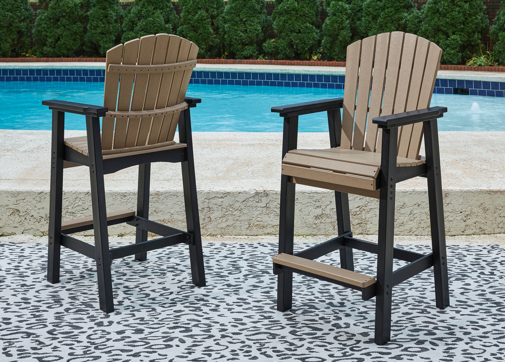 Fairen Outdoor Bar Table and 2 Barstools in black and driftwood finish