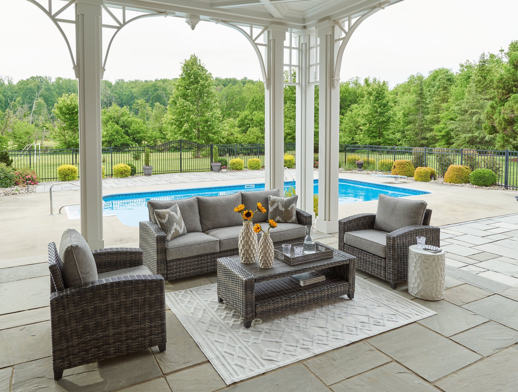 Oasis Court coffee table with aluminum top detail