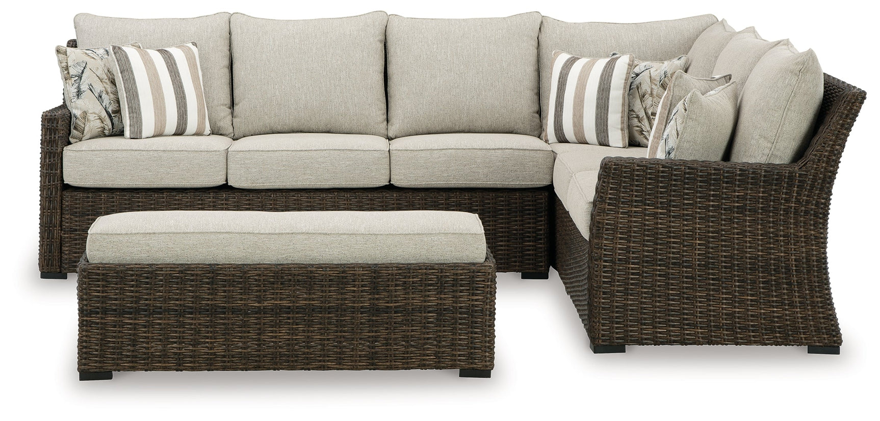 Brook Ranch outdoor sofa sectional head-on view