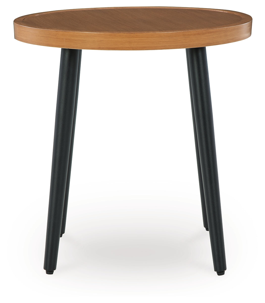 Horizon Hall Outdoor End Table close-up front