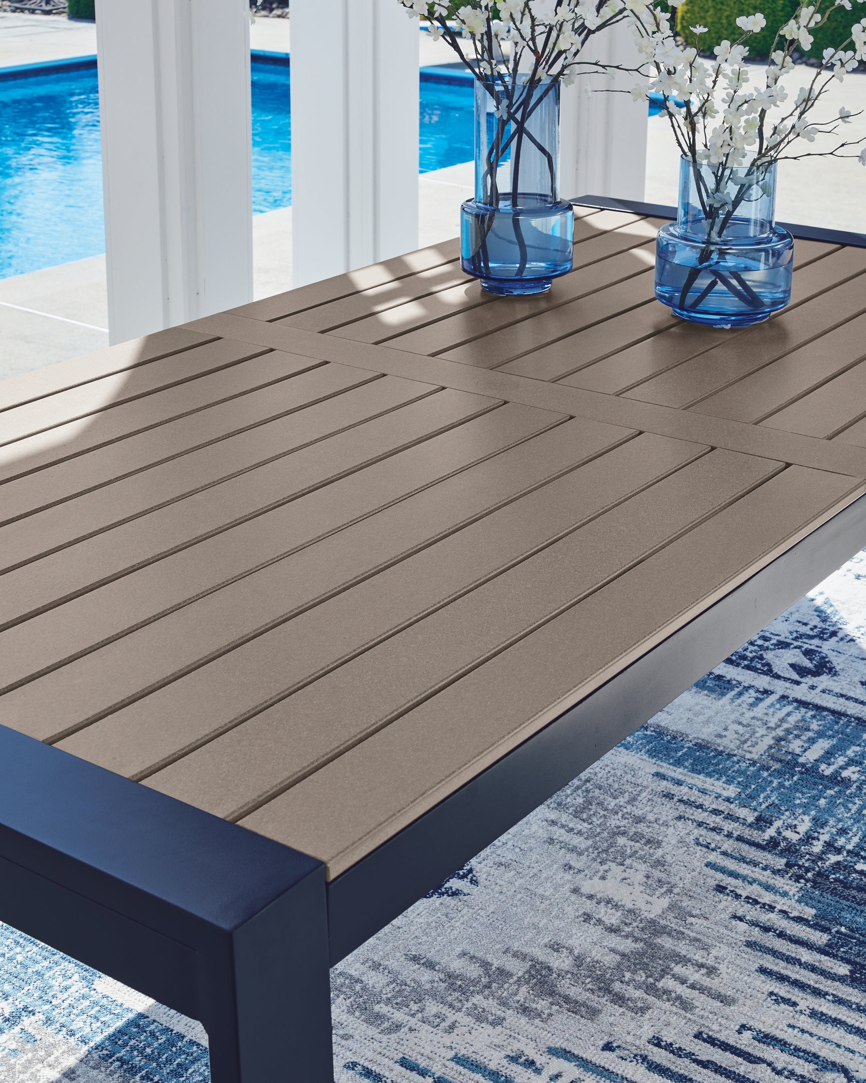 Close-up top detail of East Beach outdoor dining table MEGA-TUFF™ HDPE driftwood-look surface