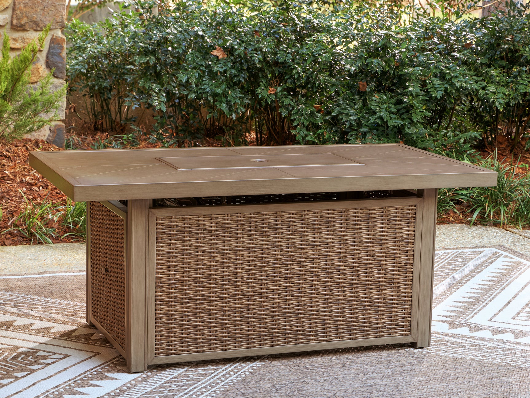 Laguna Heights Fire Pit Table closed alternative angle