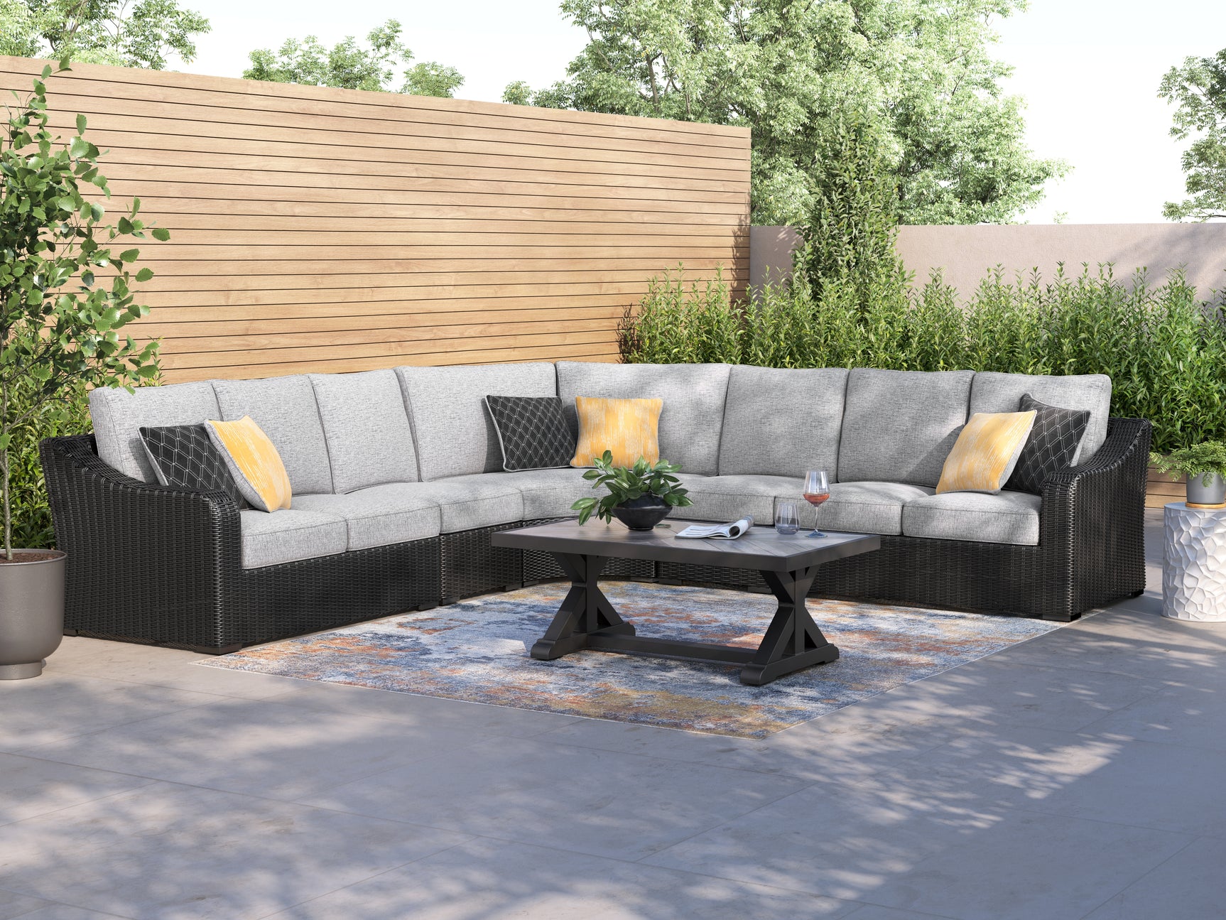 Beachcroft 5-Piece Black and Light Gray Outdoor Sectional showing front angle