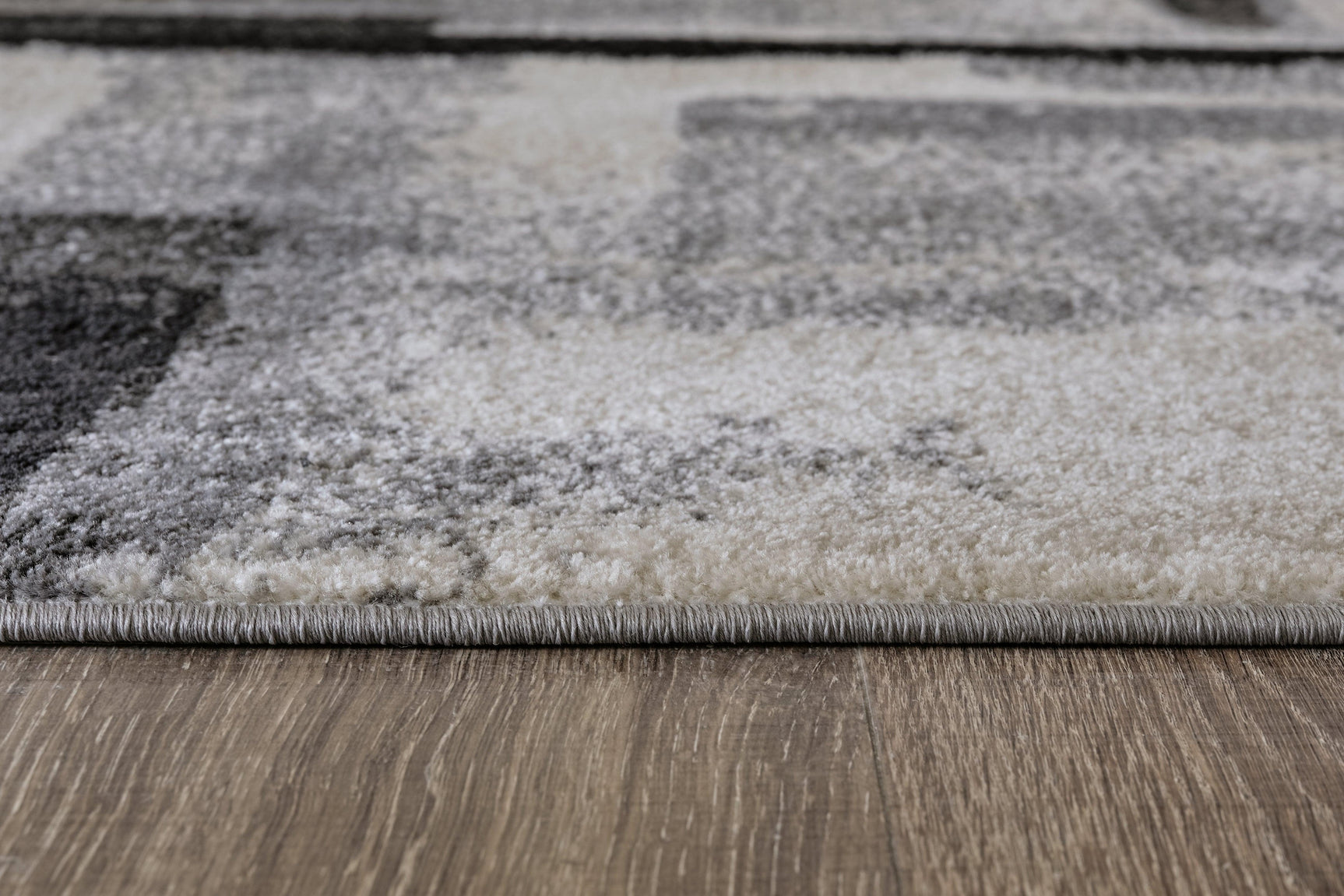 Close-up of Brycebourne polypropylene rug texture and pattern