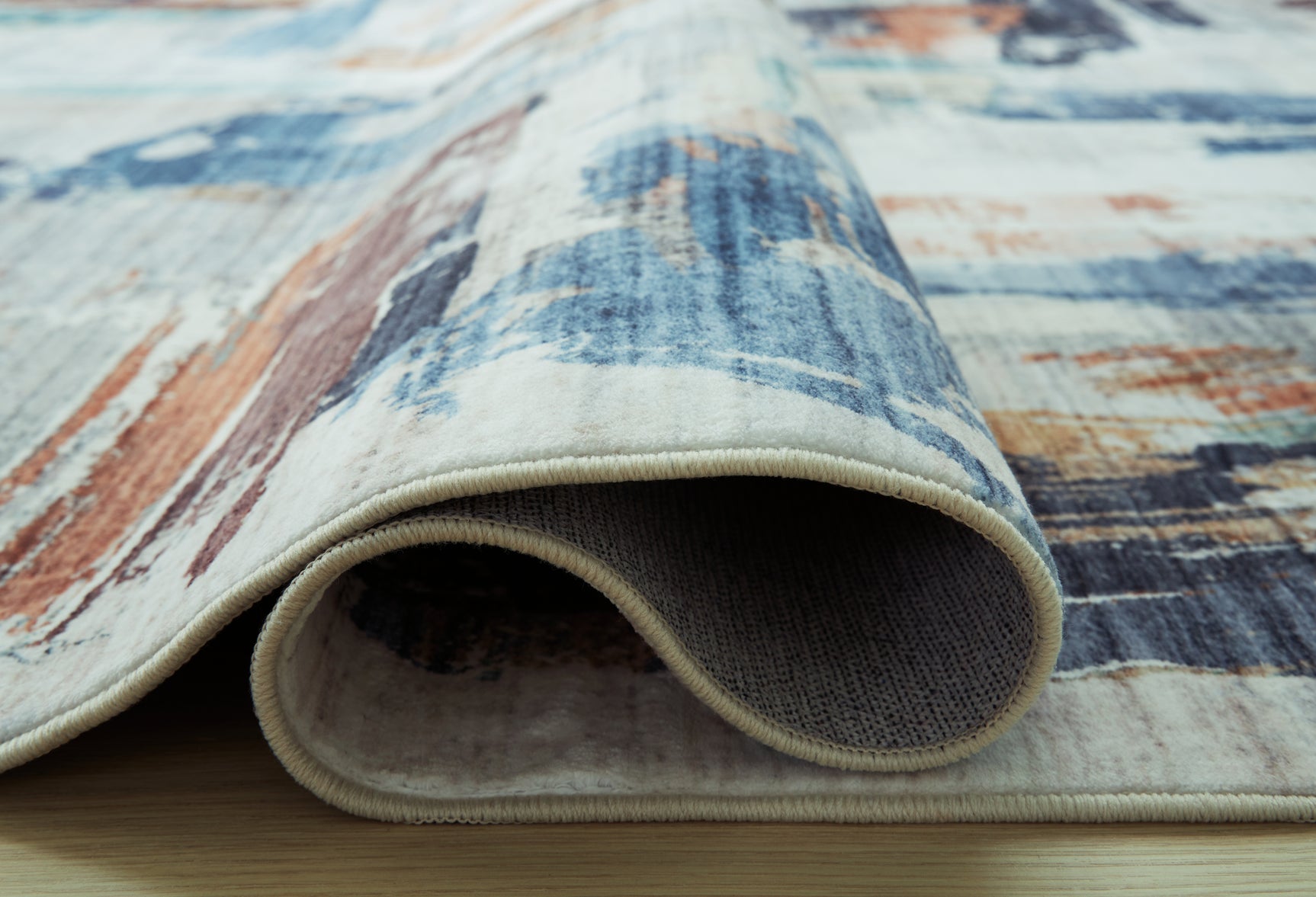 Hessland rug rolled side detail