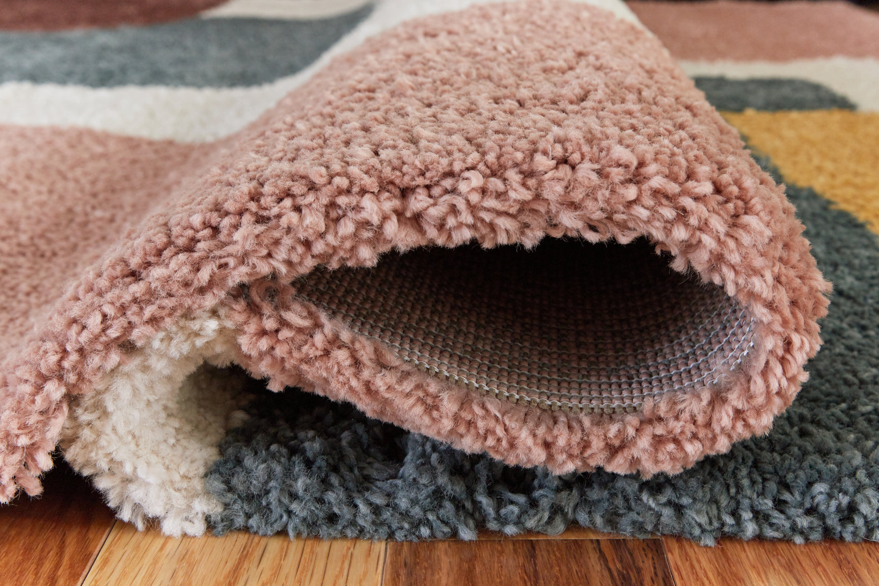 Flynnwick rug close-up of pile and pattern