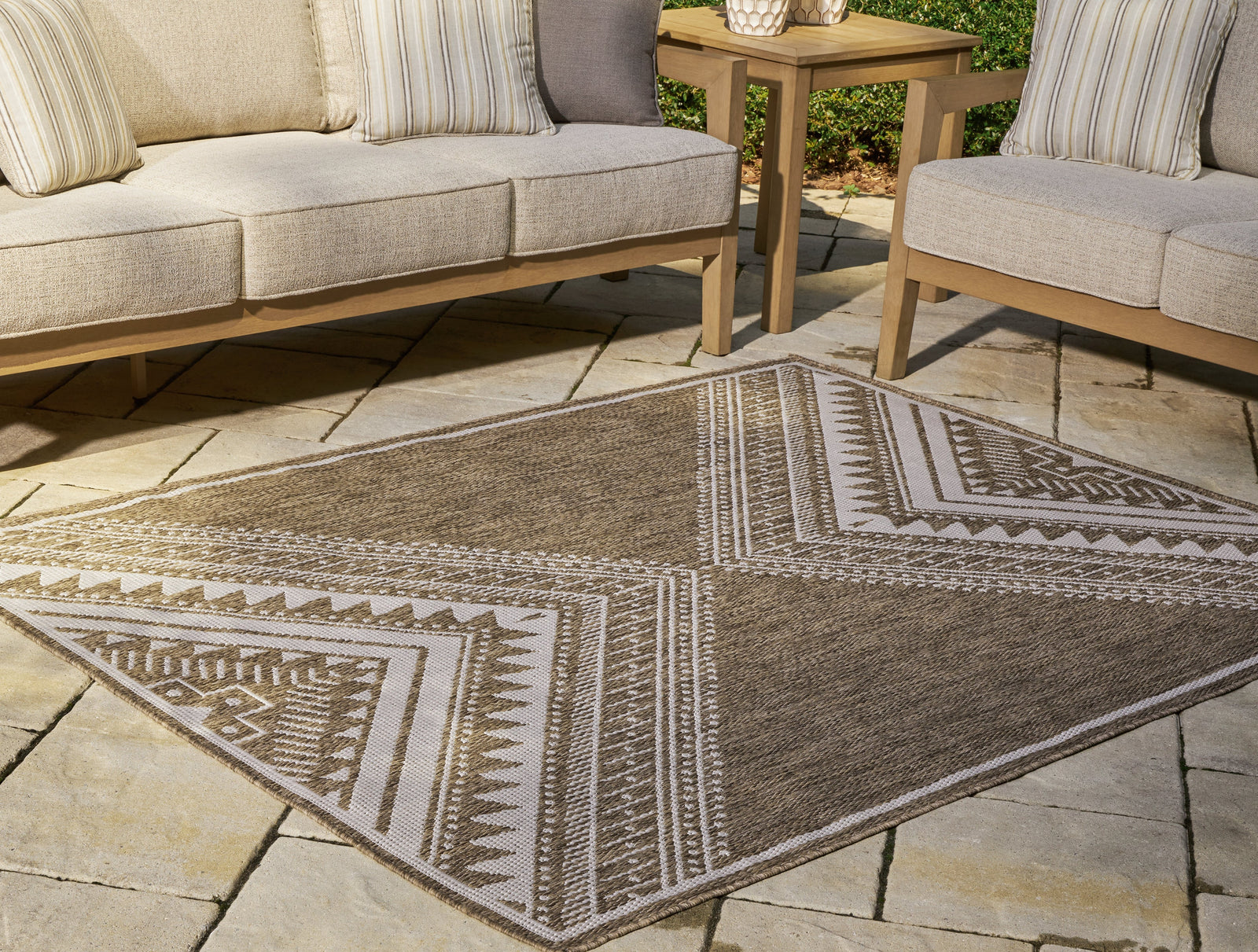 Dunsler Brown Cream 8' X 10' Rug