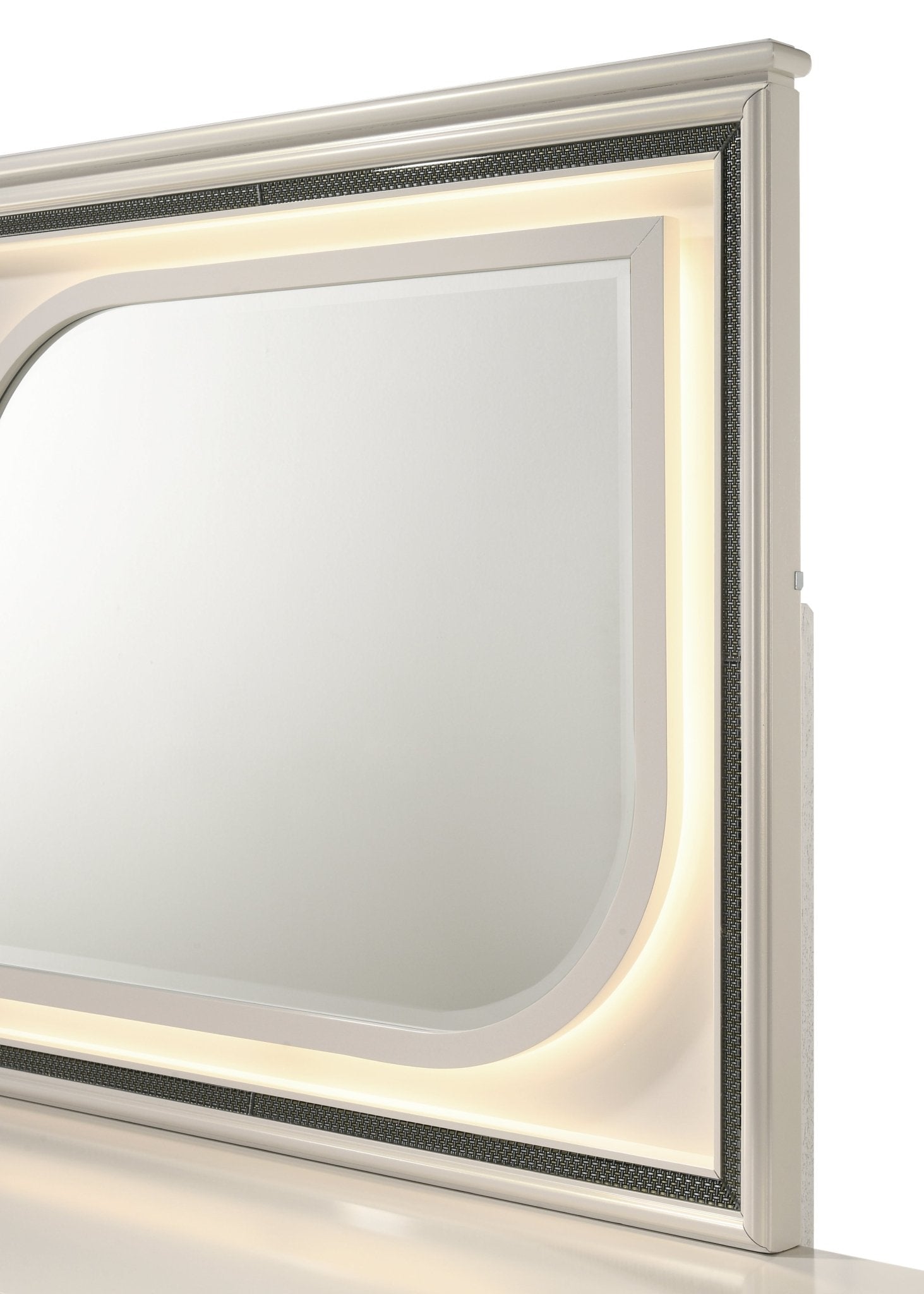 Mirror with integrated LED lighting