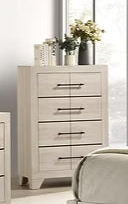 Ozias Beige Chest by New Era
